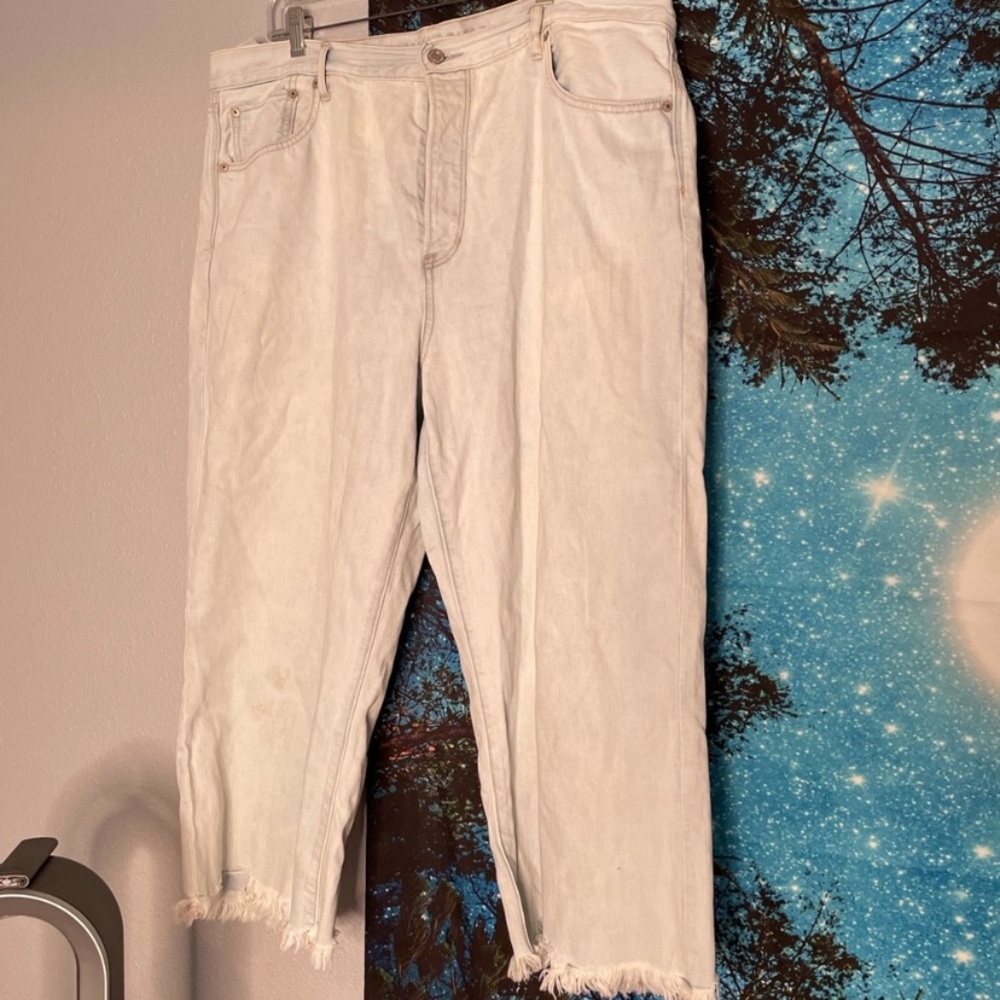 FREE SHIPPING American Eagle Cropped Mom Jeans